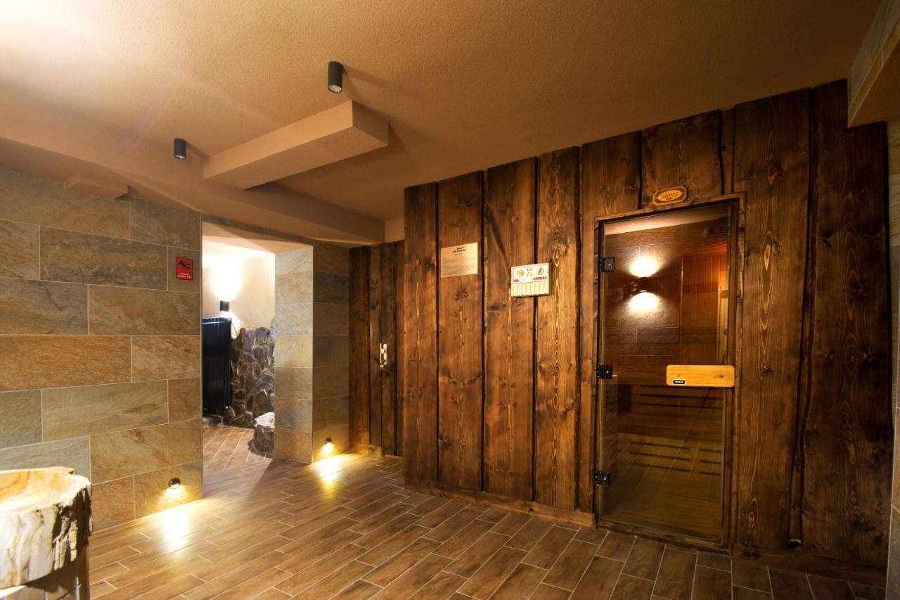 Hotel Lesana Stará Lesná Exteriör bild