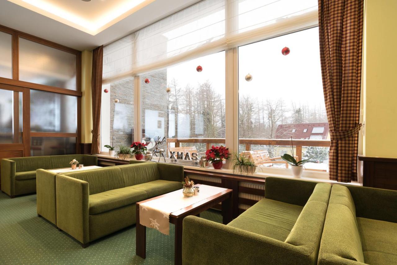 Hotel Lesana Stará Lesná Exteriör bild
