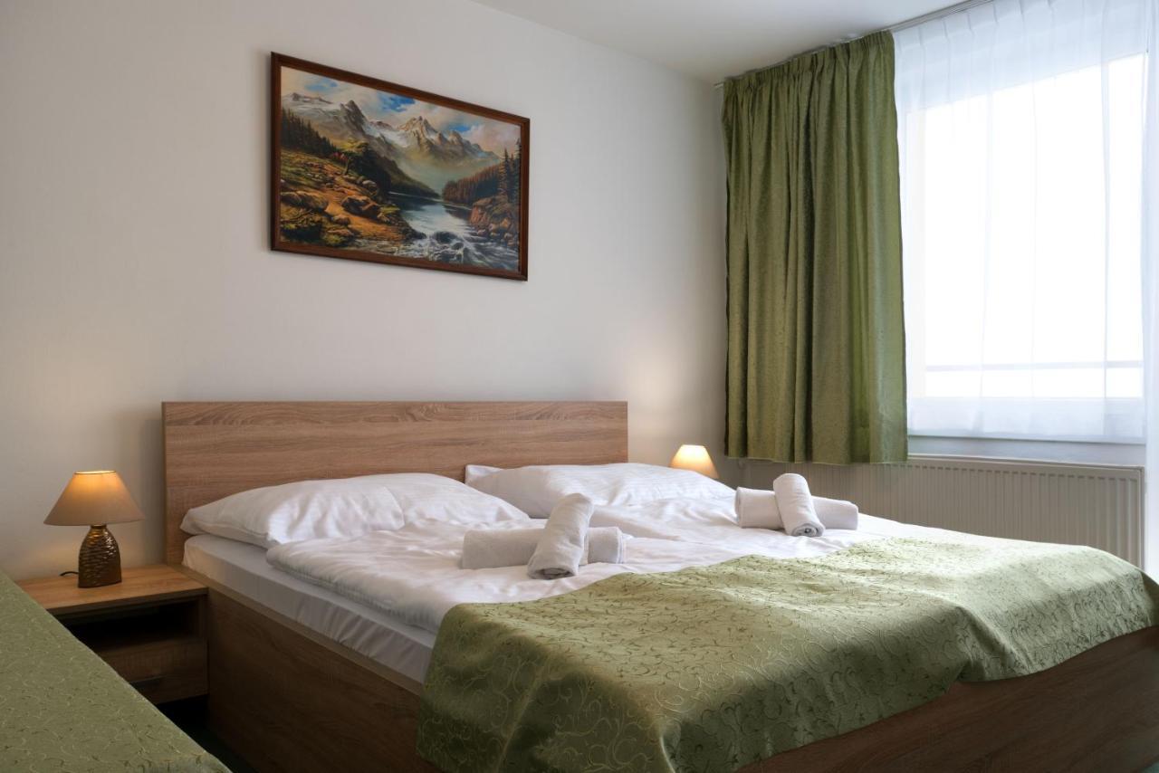 Hotel Lesana Stará Lesná Exteriör bild