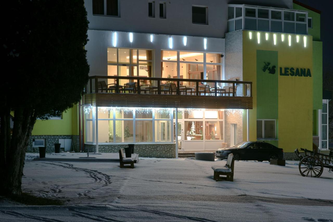 Hotel Lesana Stará Lesná Exteriör bild